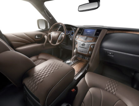 WEB_2015_Infiniti_QX80_Limited_04