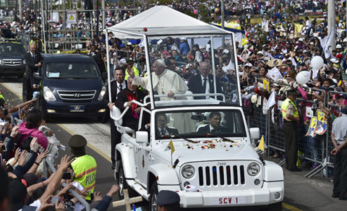 ECUADOR-POPE-MASS